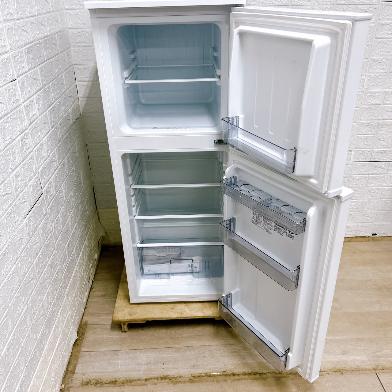 Abitelax アビテラックス 冷蔵庫 139L AR-131 2023年製 Abitelax AR-131 ノンフロン冷蔵庫 139L