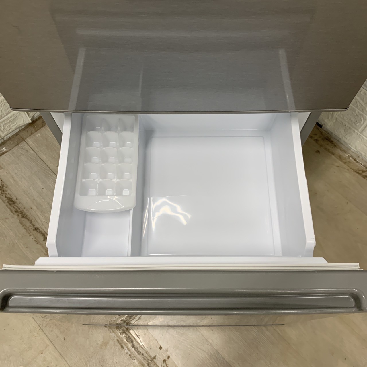 アクア AQR-20M（S）2022年製 201L 冷蔵庫 美品【全国発送対応】