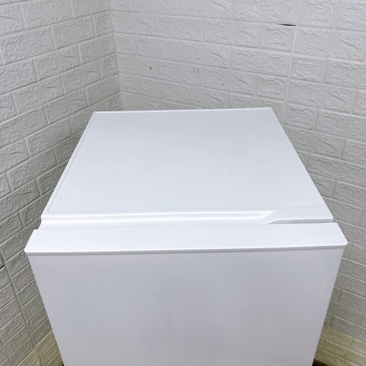 アクア AQR-14E2(W) 2023年製 135L 冷蔵庫 美品【全国発送対応】