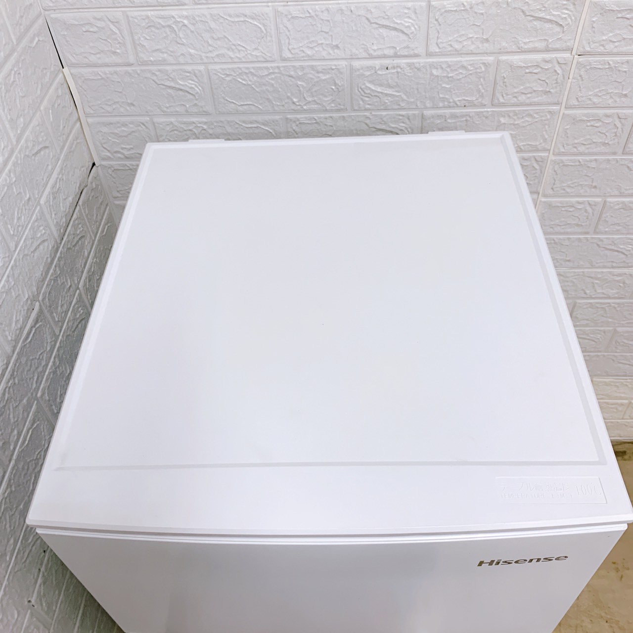 【写真追加】Hisense 冷蔵庫 93L  HR-B95A Hisense 93L直冷式冷凍冷蔵庫 白 HR-B95A 1台 - アスクル