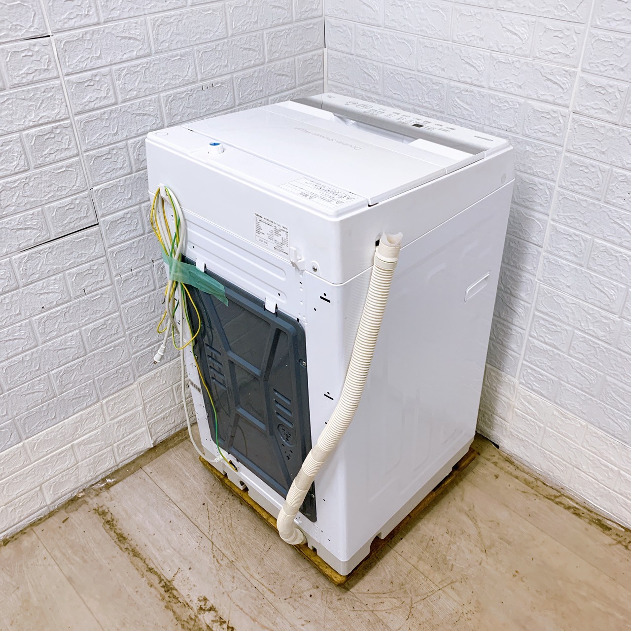 【極美品】TOSHIBA　全自動電気洗濯機　AW-5GA2　2023年製　D 全自動洗濯機 ピュアホワイト AW-5GA2-W [洗濯5.0kg /簡易乾燥