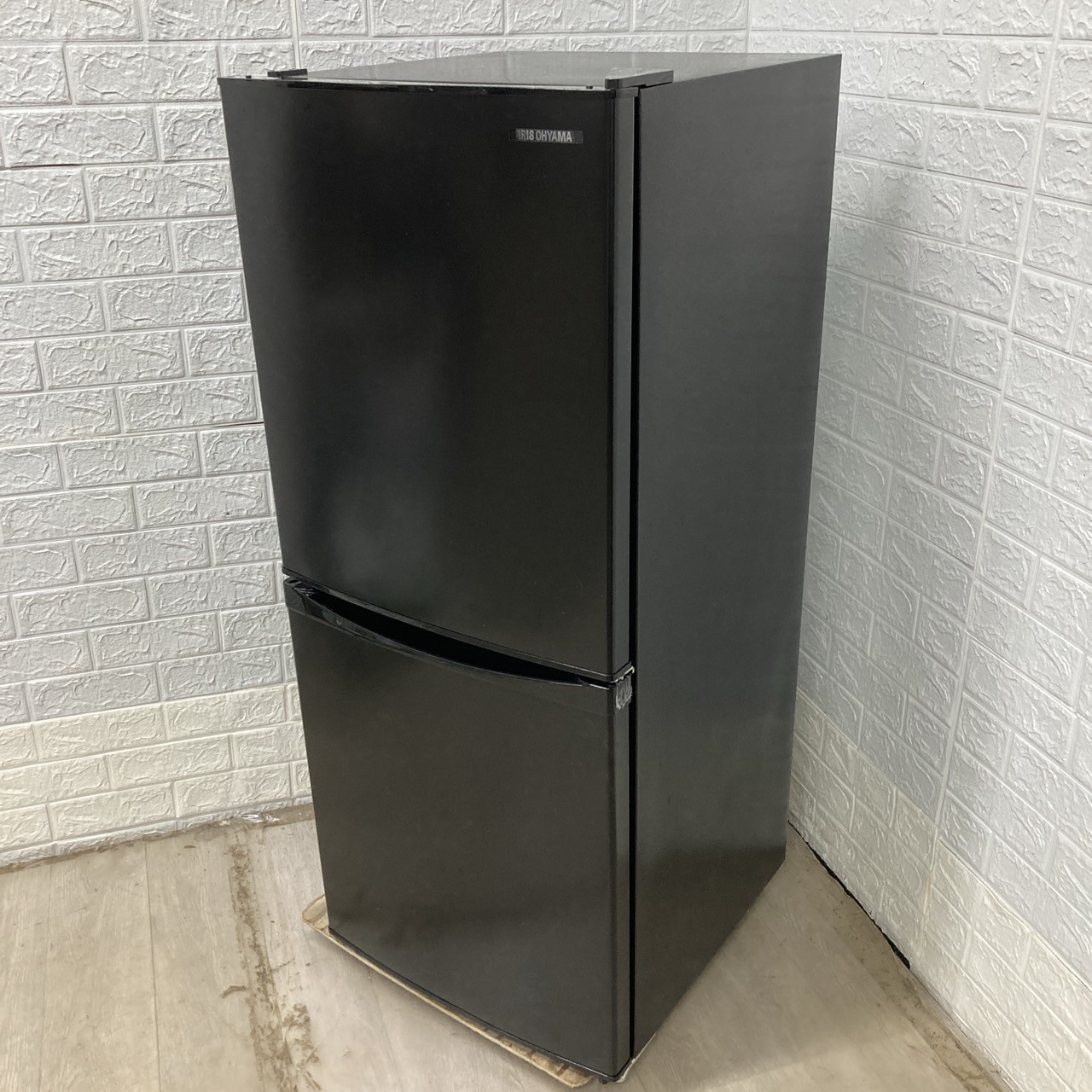 IRIS IRSD-14A-W ノンフロン冷蔵庫142ℓ 美品 IRIS OHYAMA 冷蔵庫 冷凍庫 大容量 ノンフロン冷凍冷蔵庫 142L 2
