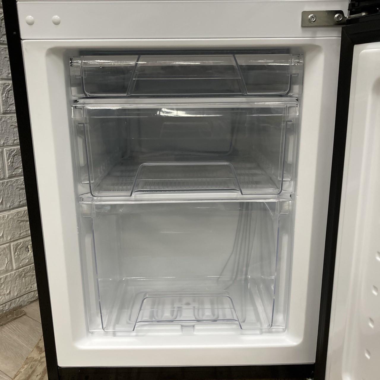 アイリスオーヤマ IRSD-14Ａ-B 2023年製 Amazon.co.jp: アイリスオーヤマ 冷蔵庫 142L ブラック 幅50cm