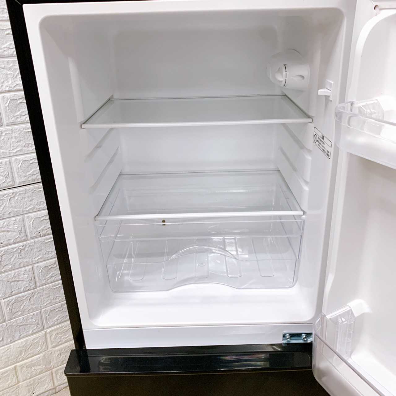 ニトリ冷蔵庫　NTR-106BK ニトリ 106リットル直冷式2ドア冷蔵庫 Nグラシア BK : ニトリ