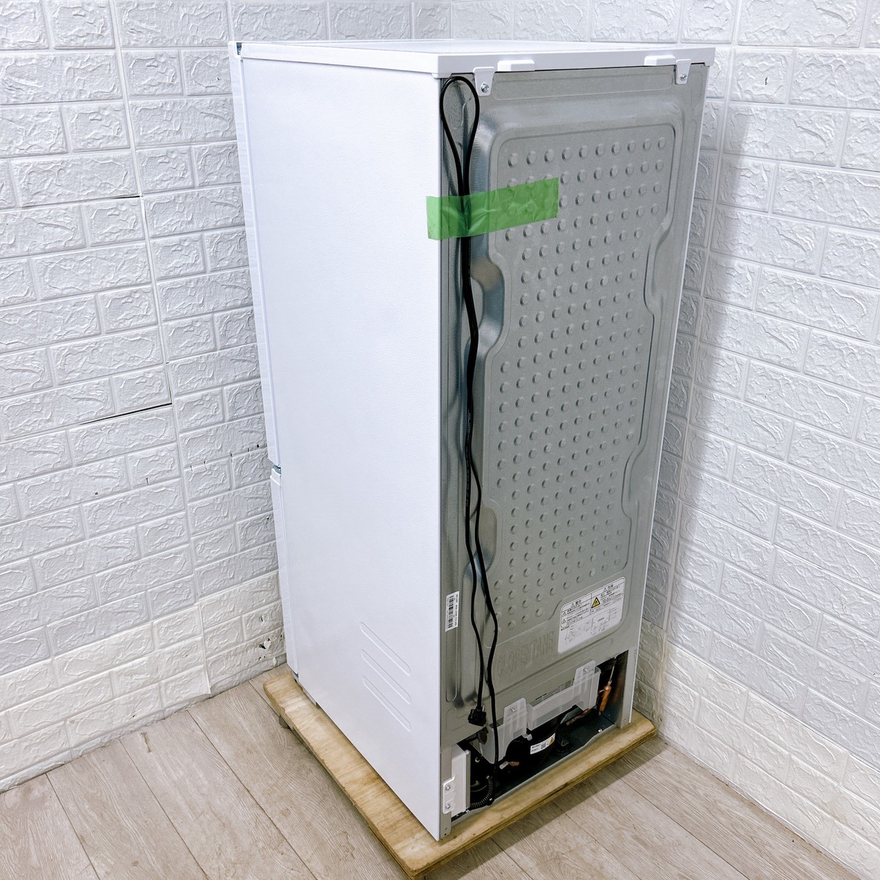 ヤマダ YRZ-F15MW 一人暮らし単身用冷蔵庫 159L K100317