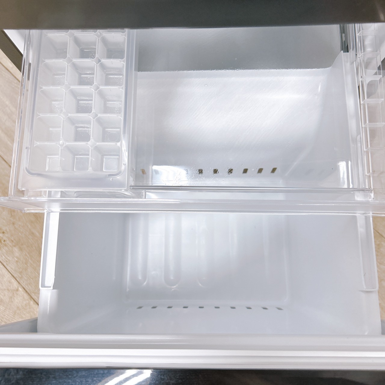 ヤマダ YRZ-F15LK 一人暮らし単身用冷蔵庫 156L OE100612