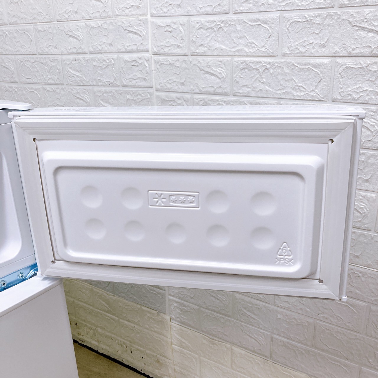 エルソニック ECH-R85 一人暮らし単身用冷蔵庫 85L CK10044