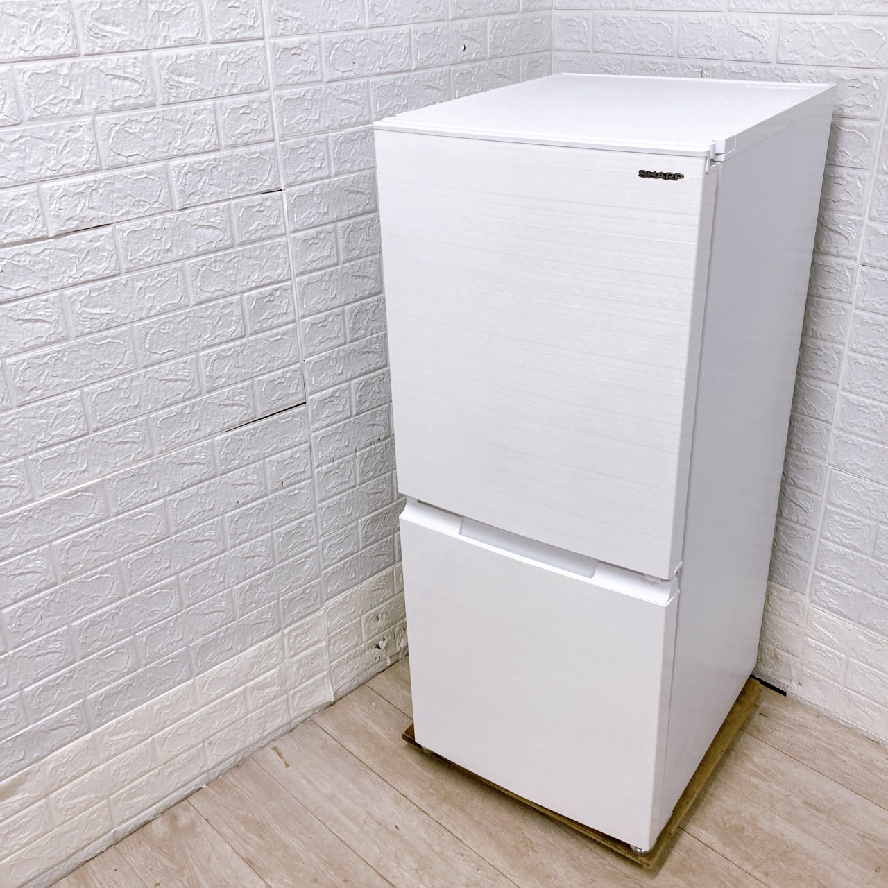 送料無料 高年式 2021年製 シャープ 1 SJ-D15H-H 88188-1 Amazon | シャープ SHARP 冷蔵庫(幅49.5cm) SJ-D15H-H 152L