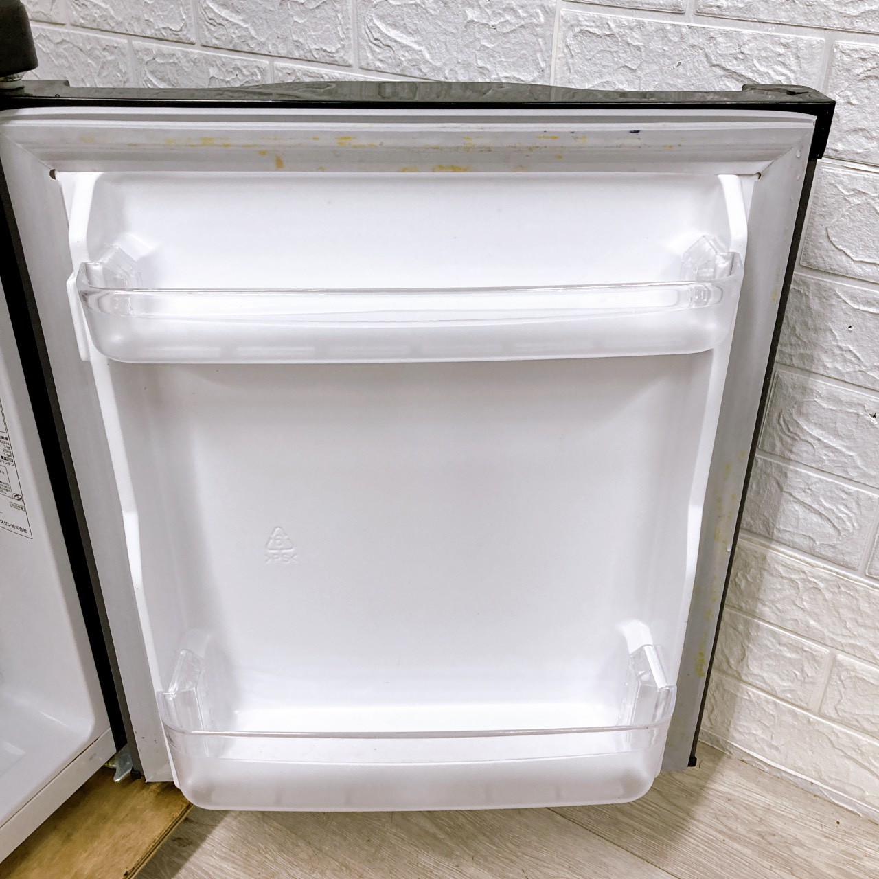 (まとめ買いで送料無料適当な物でも説明に説明あり‼️ 冷蔵庫 小型 2ドア 一人暮らし ひとり暮らし 87L コンパクト 右