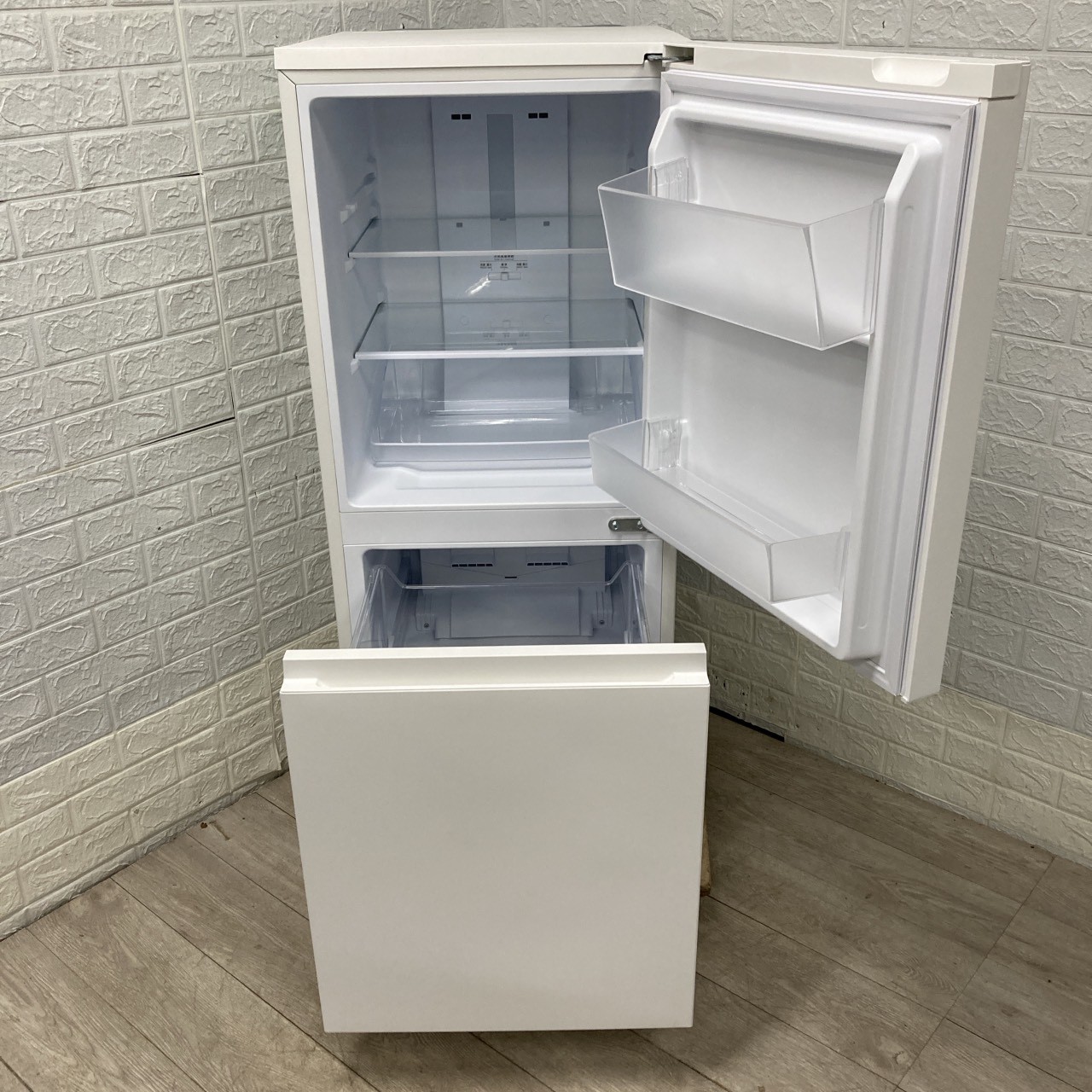 パナソニック NR-B16C2-W 一人暮らし単身用冷蔵庫 156L B11017