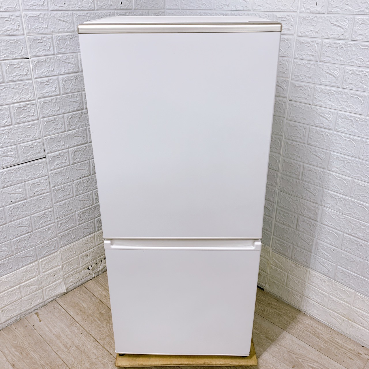 アクア AQRｰ17JBK(W) 一人暮らし単身用冷蔵庫 168L CKR11047