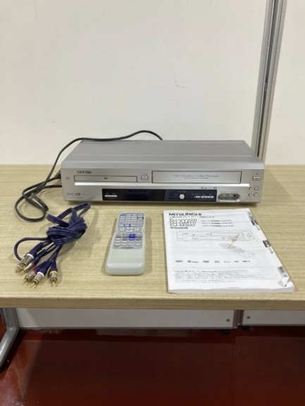 DVDプレーヤー一体型ビデオ MITSUBISHI  三菱 DJ-GM10 2003年製