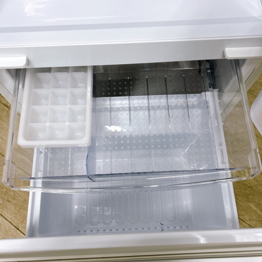 シャープ SJ-GD14F-W一人暮らし単身用冷蔵庫 137L OE12198