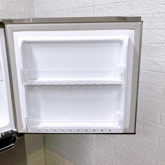 ハイセンス HR-B2302 一人暮らし単身用冷蔵庫 227L K083013