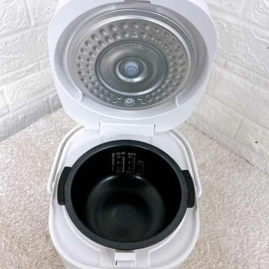 シャープ KS-CF05B-W 一人暮らし単身用炊飯器 3合炊き OE092114