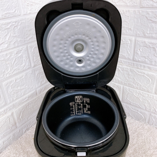 アイリスオーヤマ RC-MA30-B 一人暮らし単身用炊飯器 3合炊き B09203