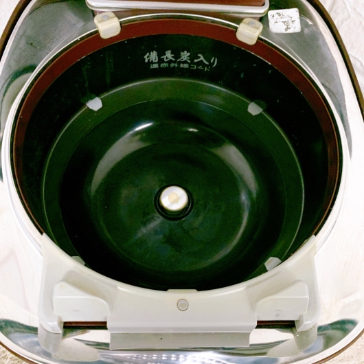 トウシバ RC-10VSL 一人暮らし単身用炊飯器 5.5合炊き CK092425