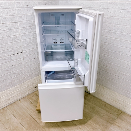 ミツビシ MR-P15EG-W 一人暮らし単身用冷蔵庫 146L B122625