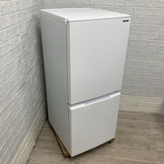 シャープ SJ-D15J-W 一人暮らし単身用冷蔵庫 152L OE10318