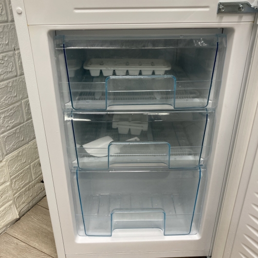 アイリスオーヤマ KRD162-W 一人暮らし単身用冷蔵庫 162L MKT1107109