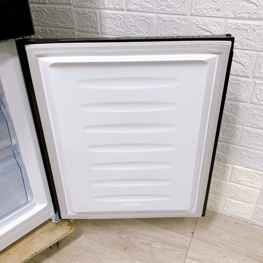 ハイセンス HR-D1701B 一人暮らし単身用冷蔵庫 175L OE09235