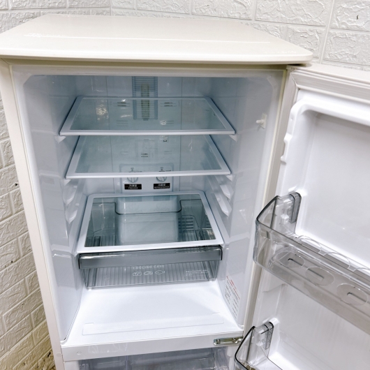 ミツビシ MR-P15H-W 一人暮らし単身用冷蔵庫 146L OE02078