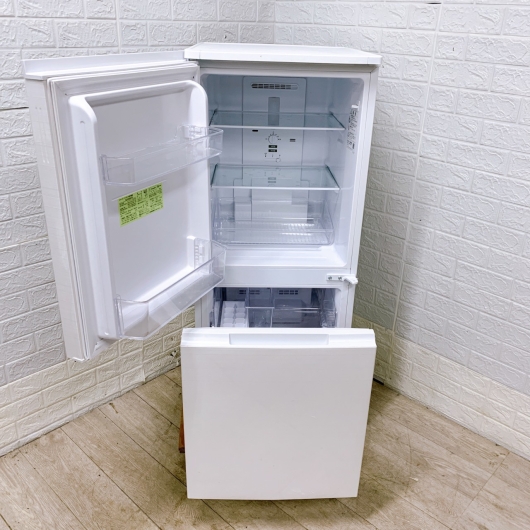 シャープ SJ-D15G-W 一人暮らし単身用冷蔵庫 152L B112913