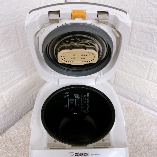 ゾウジルシ NP-RN05 一人暮らし単身用炊飯器 3合炊き K08213