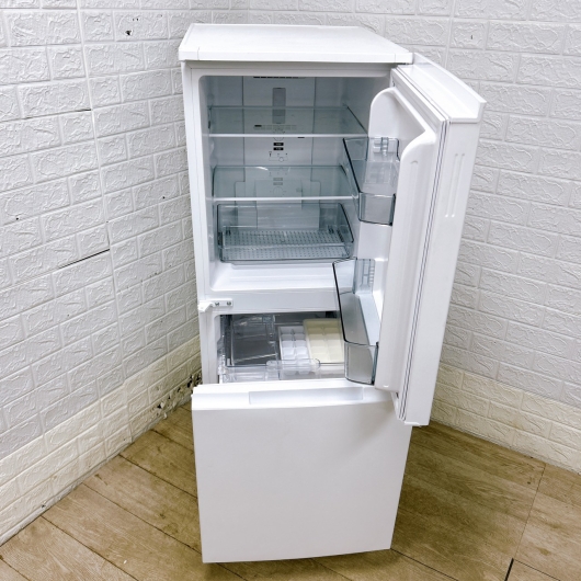 シャープ SJ-D15J-W 一人暮らし単身用冷蔵庫 152L OE022115