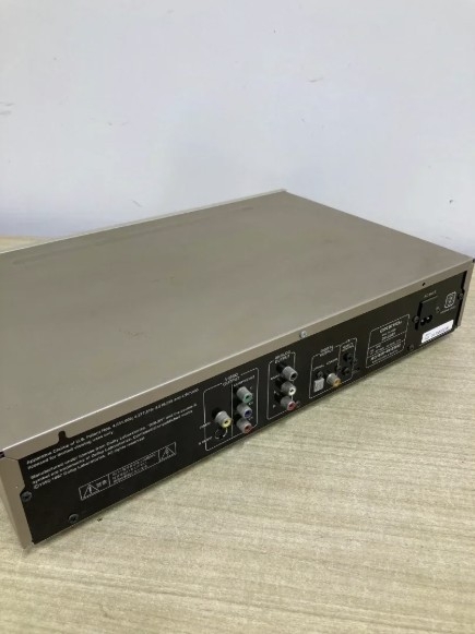 【全国発送対応】ONKYO オンキョー DVDプレイヤー DV-S555