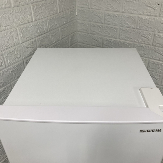 アイリスオーヤマ KRD162-W 一人暮らし単身用冷蔵庫 162L MKT1107109