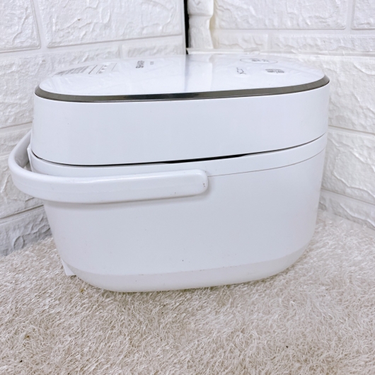 シャープ KS-CF05B-W 一人暮らし単身用炊飯器 3合炊き MKT101310
