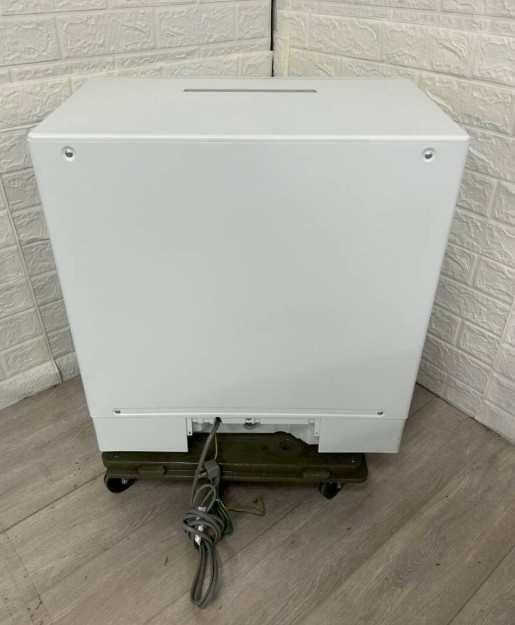 Panasonic パナソニック 電気食器洗い乾燥機 NP-TA4-W 2021年製