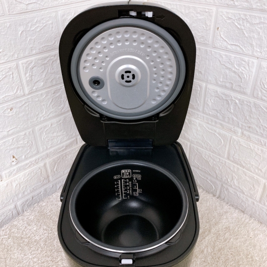 アイリスオーヤマ MRC-IG50-B 一人暮らし単身用炊飯器 5.5合炊き K08208