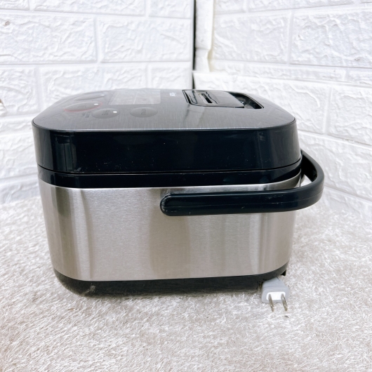ハイアール JJ-XP2M31E 一人暮らし単身用炊飯器 3合炊き OE092316