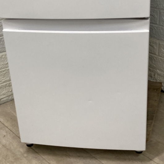 ハイセンス AT-RF150-WH 一人暮らし単身用冷蔵庫 154L OE110824