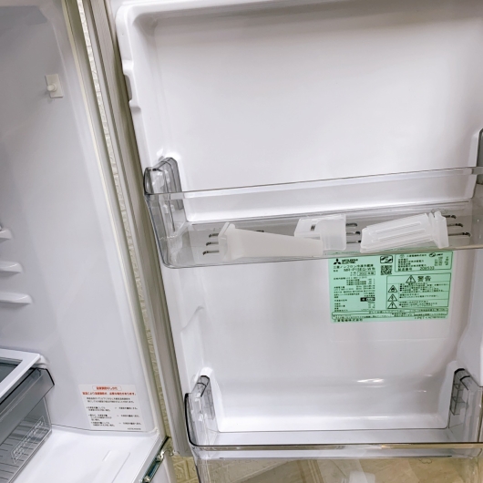 ミツビシ MR-P15EG-W 一人暮らし単身用冷蔵庫 146L B122625