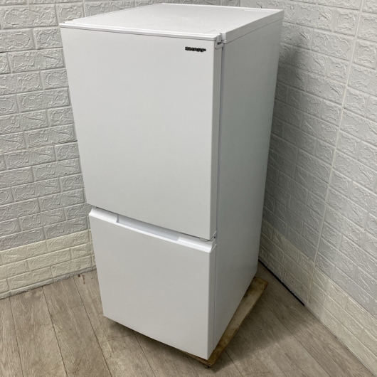 シャープ SJ-D15J-W 一人暮らし単身用冷蔵庫 152L OE10318