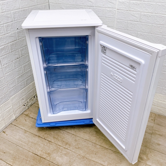 アイリスオーヤマ USD-68-W 一人暮らし単身用冷凍庫 60L TO10420