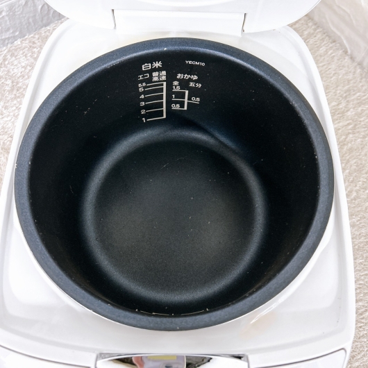 ヤマダ YEC-M10D1 一人暮らし単身用炊飯器 5.5合炊き MKT10103