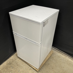 アビテラックス 2ドア冷蔵庫 AR-951 2023年製 単身用冷蔵庫