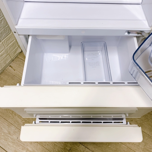 アクア AQR-27K(W) 一人暮らし単身用冷蔵庫 272L OE113015