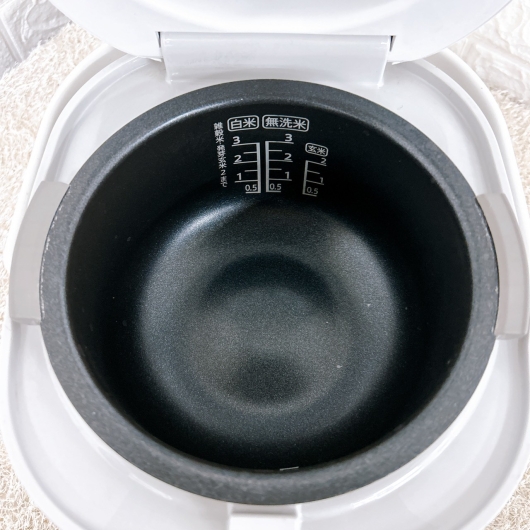 シャープ KS-C5J-W 一人暮らし単身用炊飯器 ３合炊き MKT10102