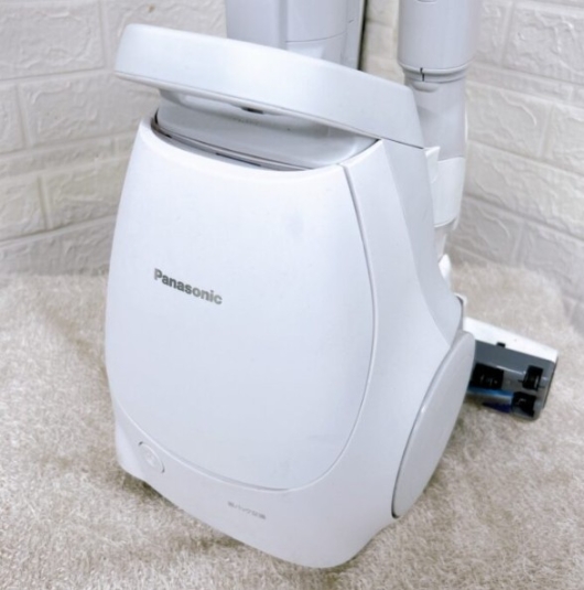パナソニック Panasonic MC-PJ220G-W 掃除機 2022年製