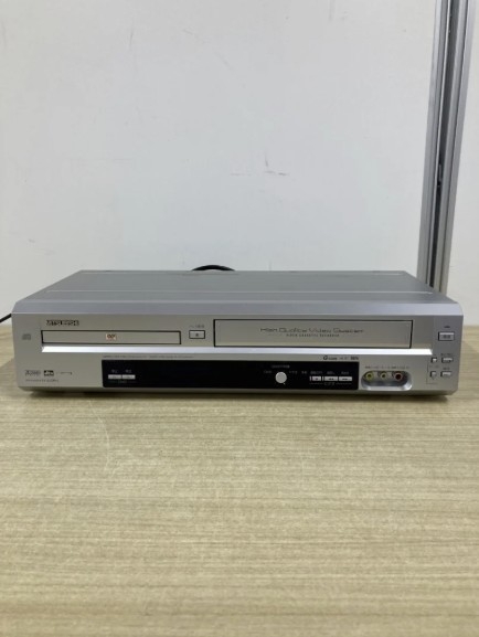 DVDプレーヤー一体型ビデオ MITSUBISHI  三菱 DJ-GM10 2003年製