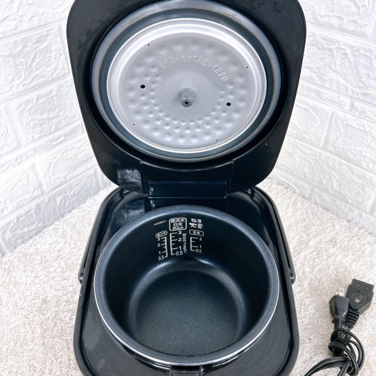 アイリスオーヤマ RC-MB30-B 一人暮らし単身用炊飯器 3合炊き MKT10104