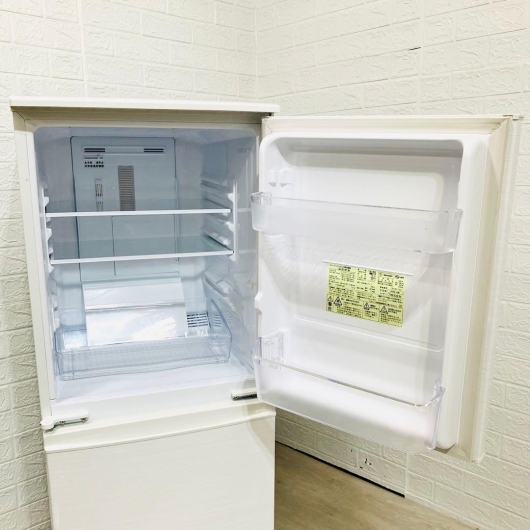 シャープ 130L 2ドア冷蔵庫 SJ-D14F-W 2020年製