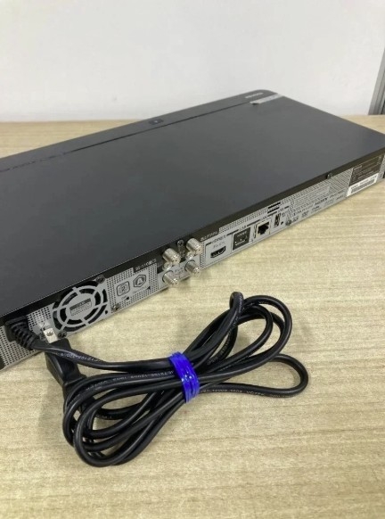【全国発送対応】TOSHIBA トウシバ 東芝 HDD&ブルーレイレコーダー DBR-W508 2019年製