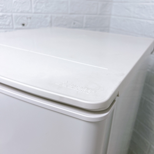 ミツビシ MR-P15F-W 一人暮らし単身用冷蔵庫 146L OE122116