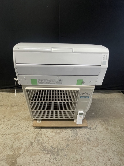 富士通 2.2kw ルームエアコン AS-R22K-W 2021年製